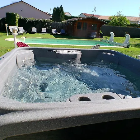 L'ecrin D'aubiat Proche Vichy Piscine Et Jacuzzi * Aubiat