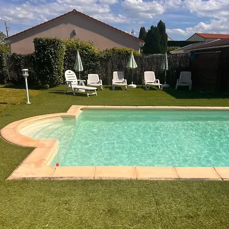 L'ecrin D'aubiat Proche Vichy Piscine Et Jacuzzi *