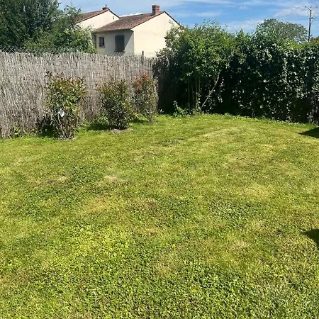 L'ecrin D'aubiat Proche Vichy Piscine Et Jacuzzi Aubiat