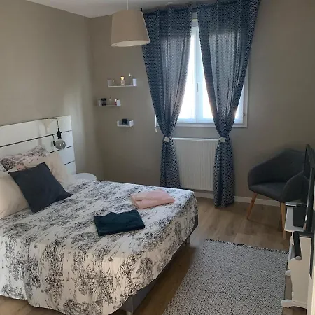 Vakantiehuis L'ecrin D'aubiat Proche Vichy Piscine Et Jacuzzi