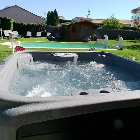 L'ecrin D'aubiat Proche Vichy Piscine Et Jacuzzi * Aubiat